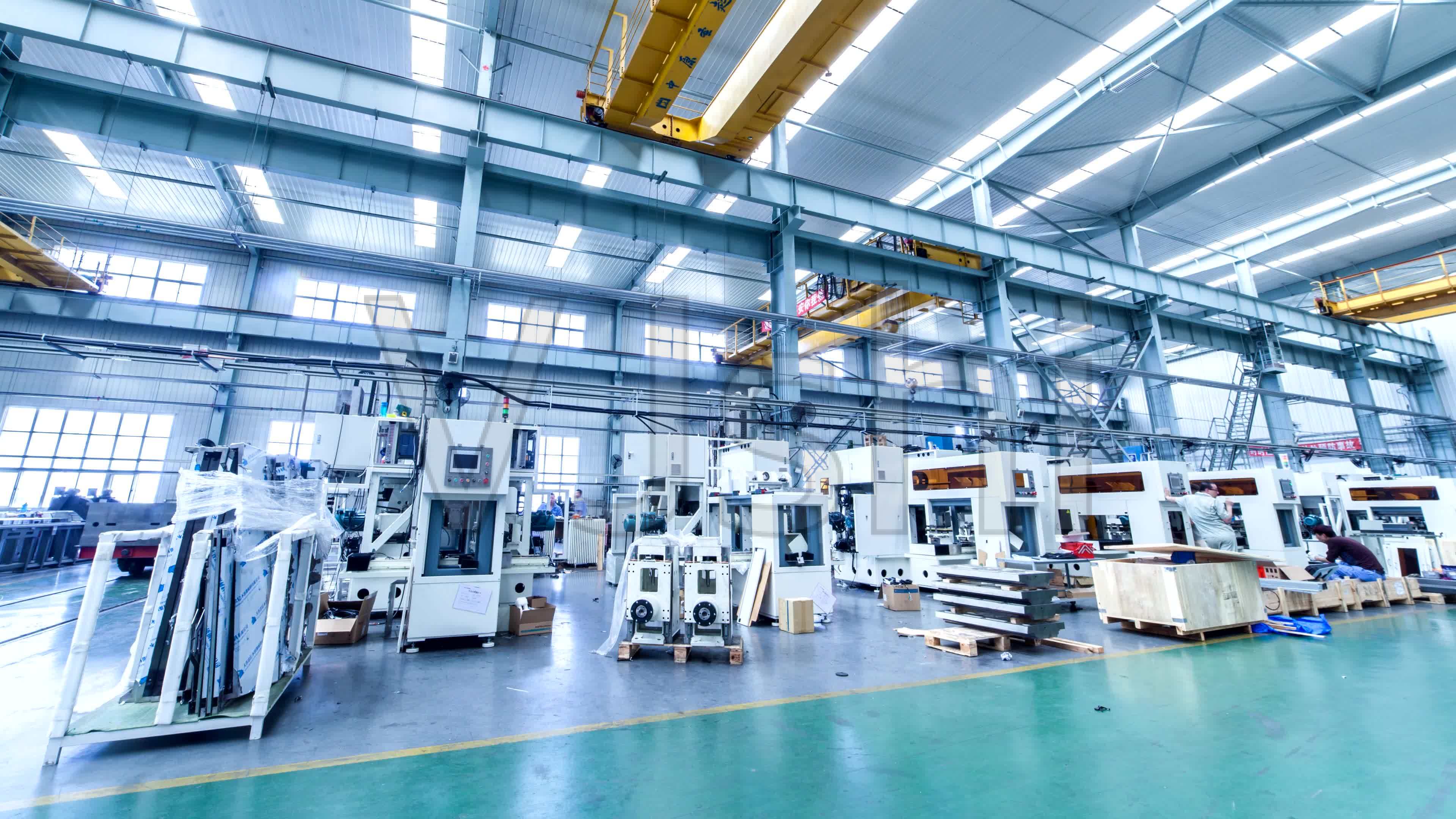 4K工廠工人生產(chǎn)加工車間制造企業(yè)延時攝影_3840X2160_高清視頻素材下載(編號:1784520)_實拍視頻