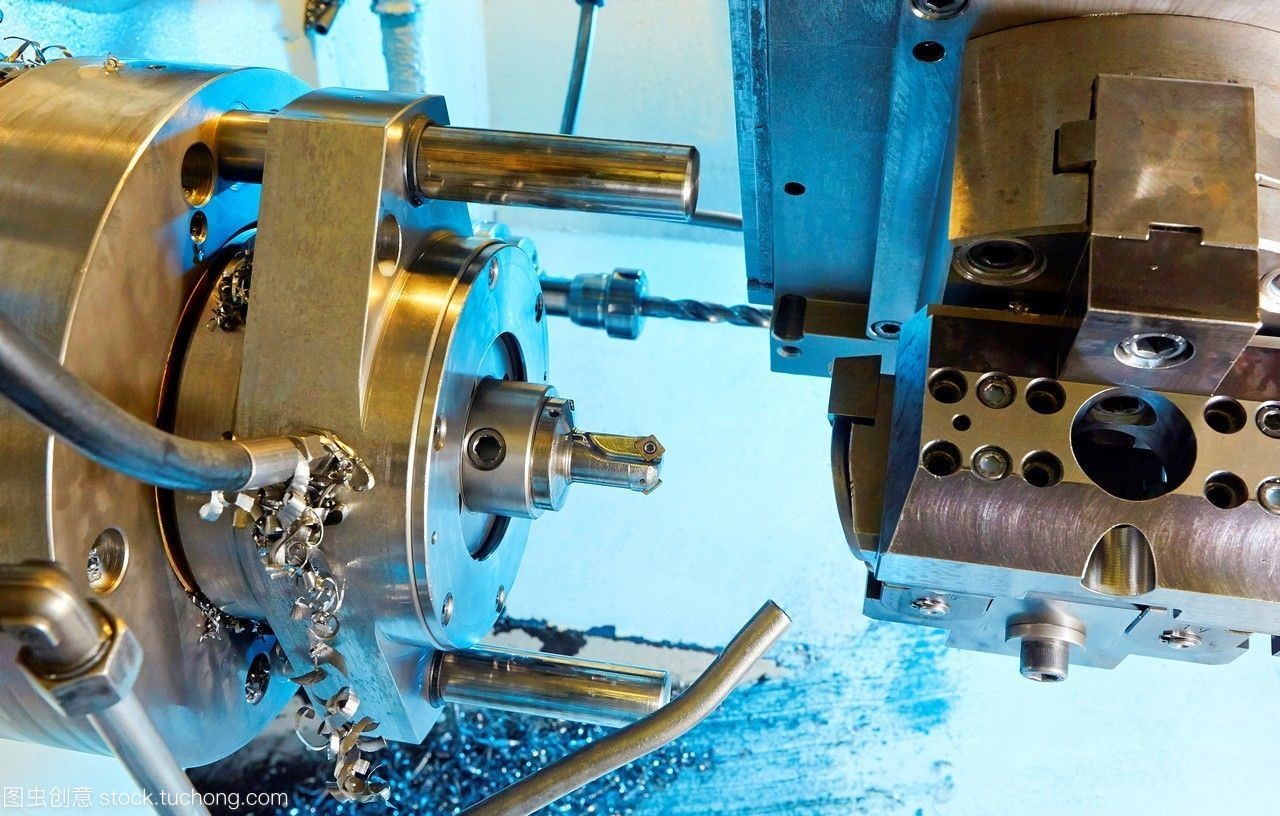 轉移加工。機加工indecober。精密零件加工系列。汽車行業。berriz。bizkaia。巴斯克的國家。西班牙。